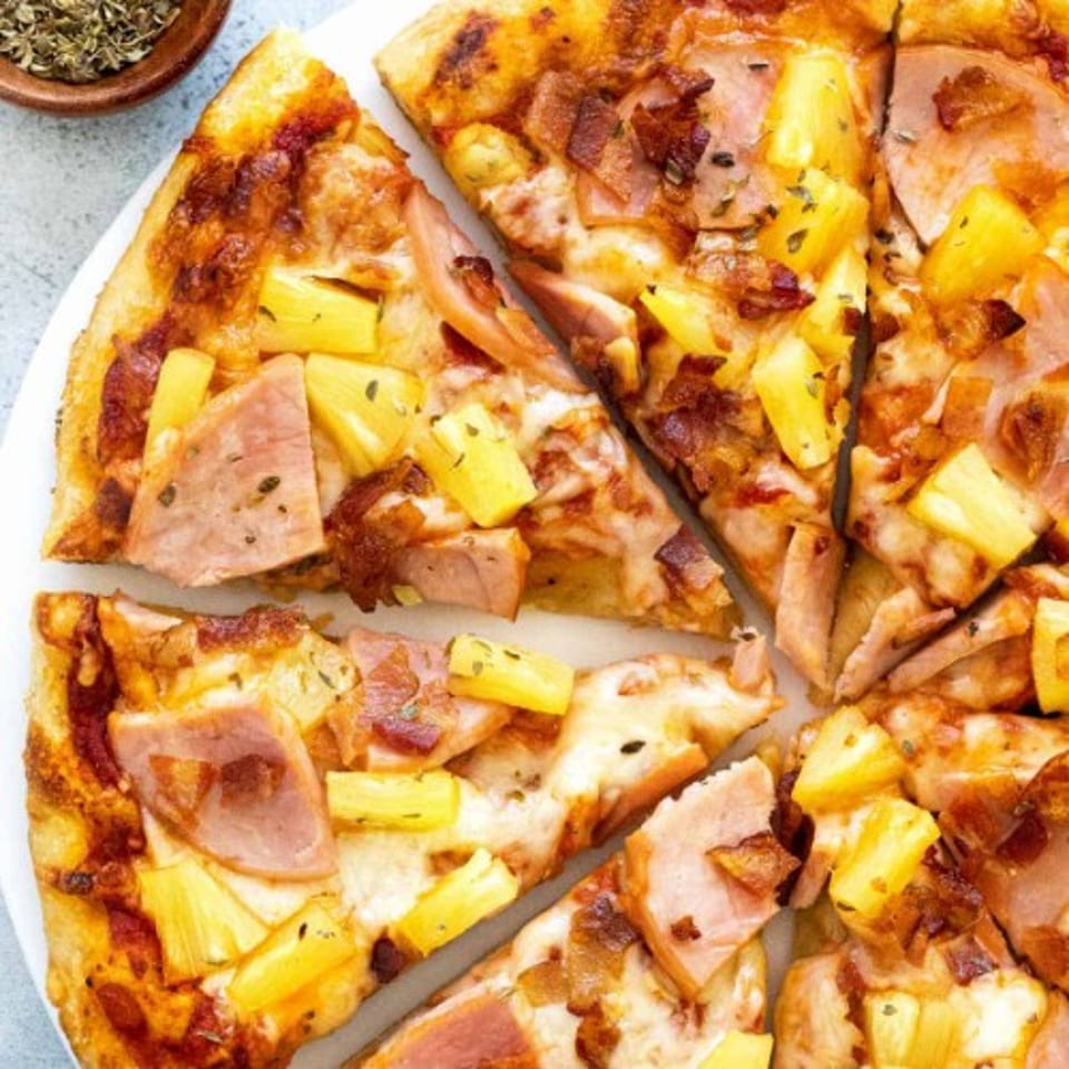 Delicious Hawaiian Pizza